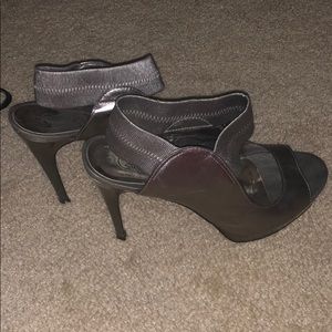 Carlos Santana Silver heels
